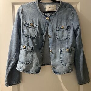 American Eagle Outfitters Light Wash Blue Denim Jacket with Gold Buttons